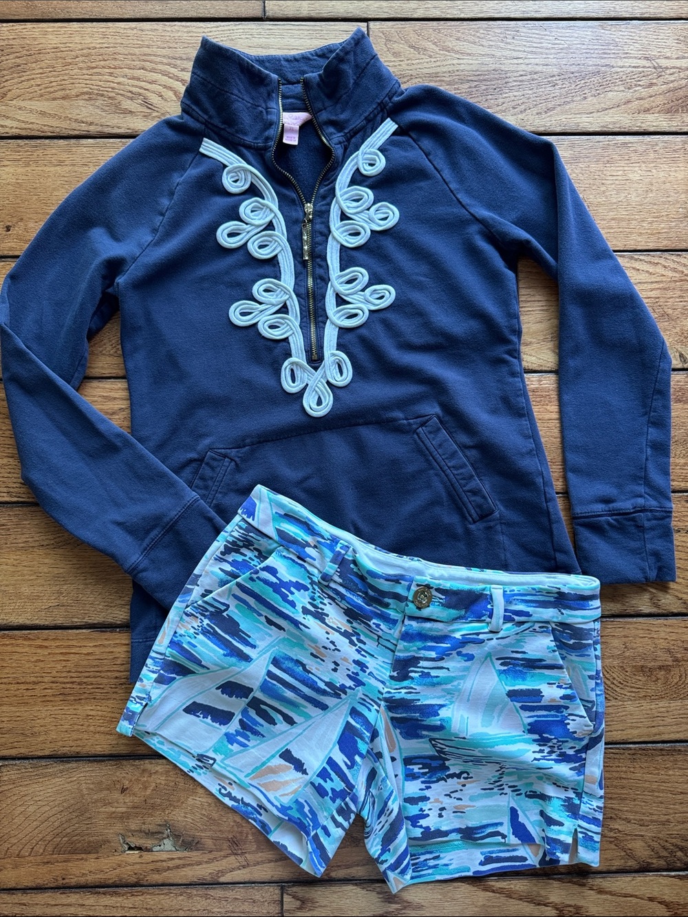 Lilly Pulitzer Small Popover Half Zip Sz XS AND Callahan Sail Boat Stretch Short